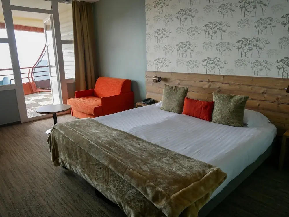 Premium room