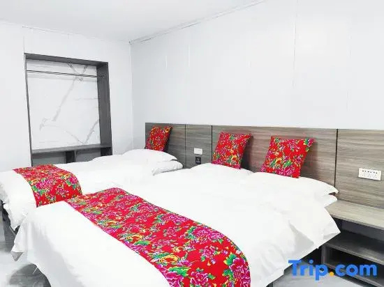 Economy Family room