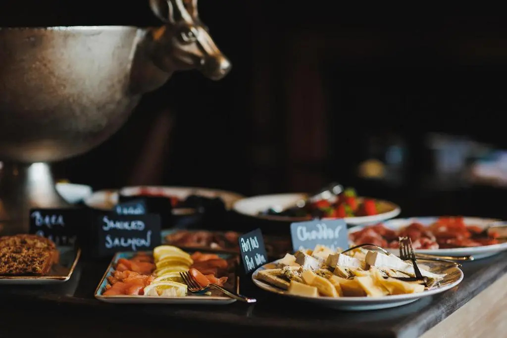 Food & Beverage