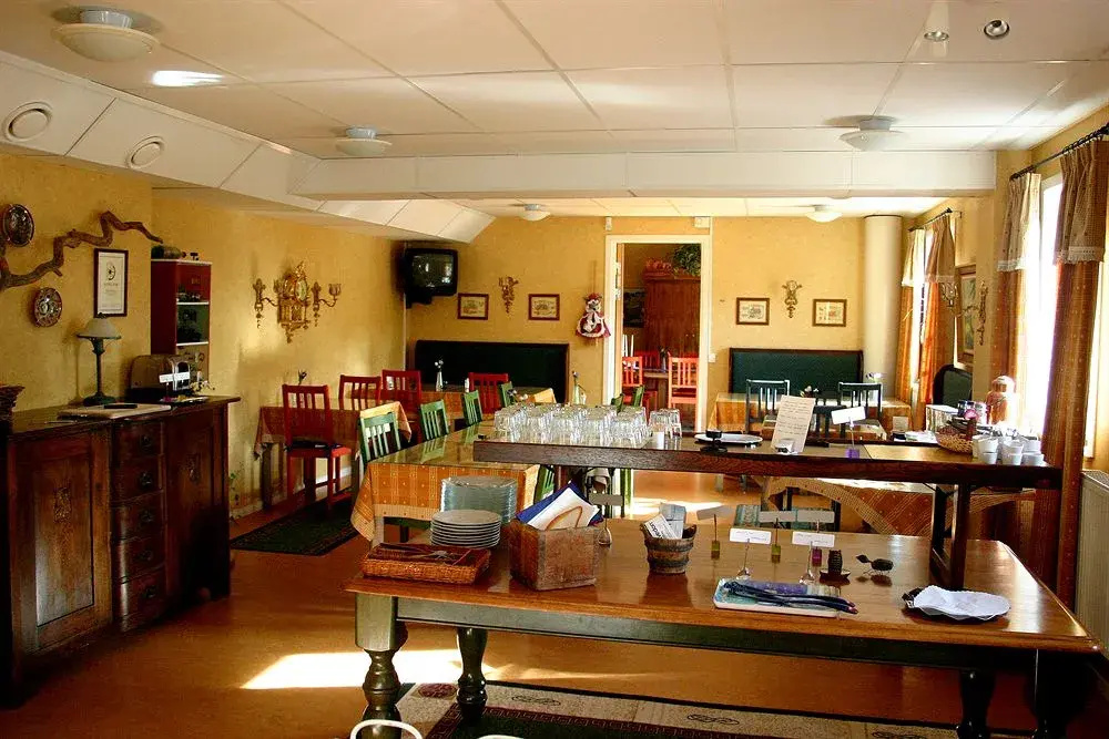 Hotel photo 12