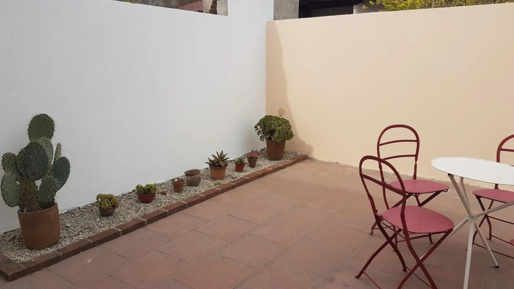 Dúplex con garage, patio y parrilla