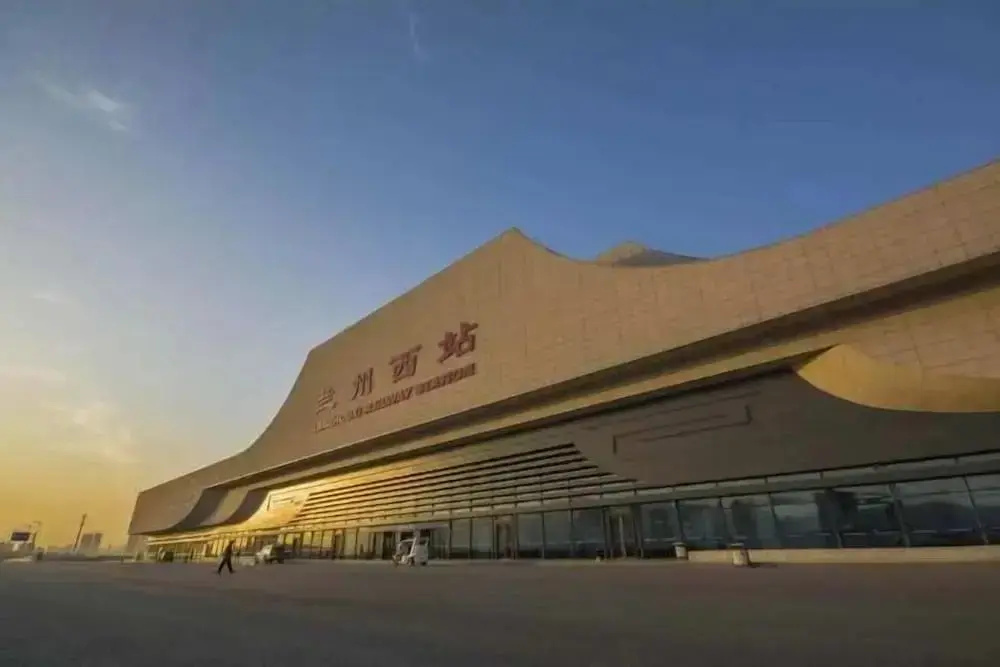 Rest Hotel (Lanzhou West Railway Station Lanzhou Old Street)