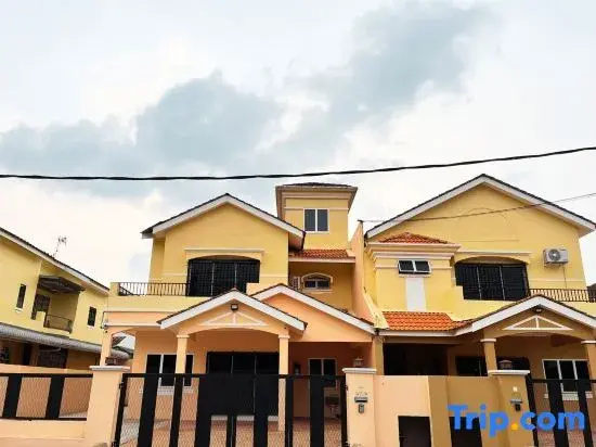 Ipoh 4BR Family Villa｜Spacious Stay for 21 Pax