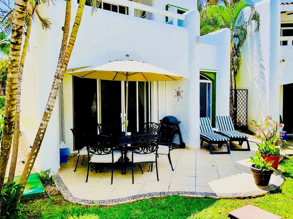 8 Pax Standard Pool Villa