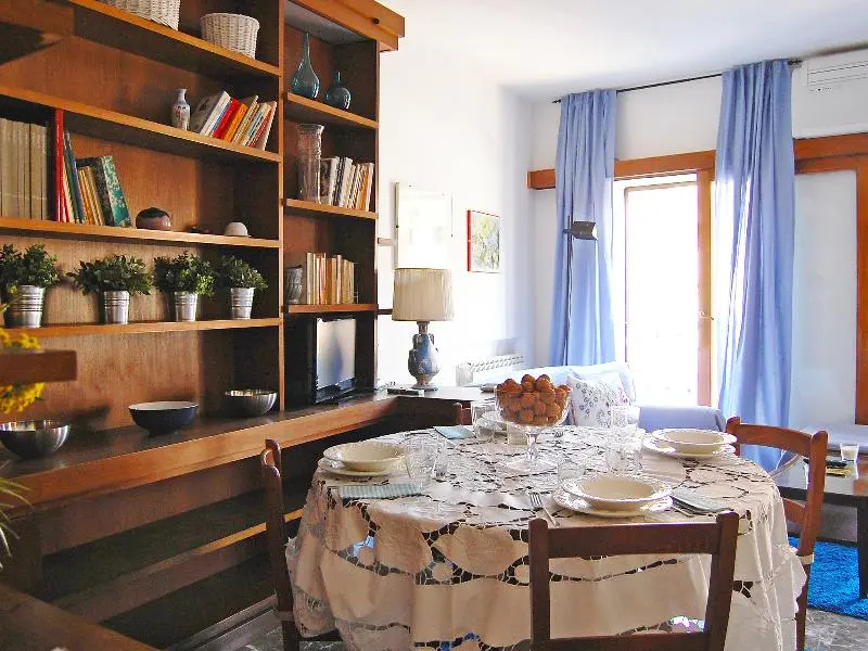 Spanish Steps Panoramic - Two Bedroom — 3