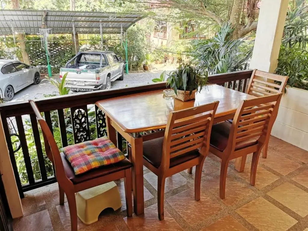 2 Bedrooms Villa