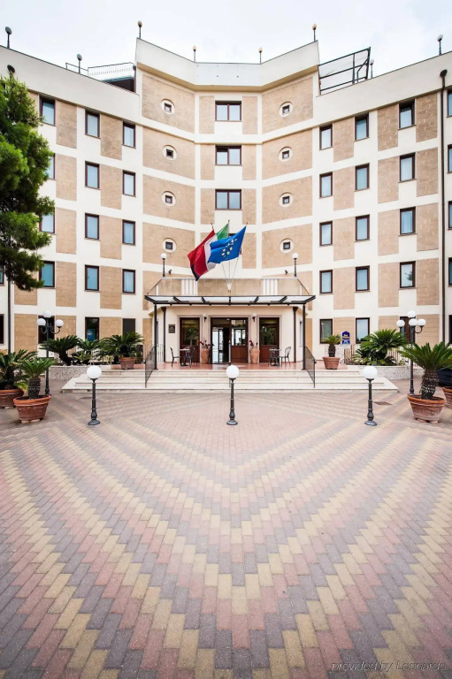 Hotel Ara Solis