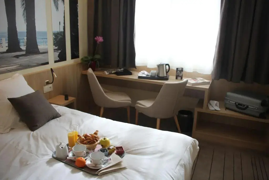 Brit Hotel Montargis - Chambres