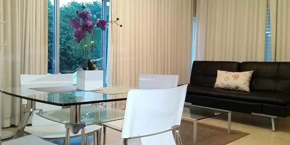 Strand Ocean Drive Suites - Chambres