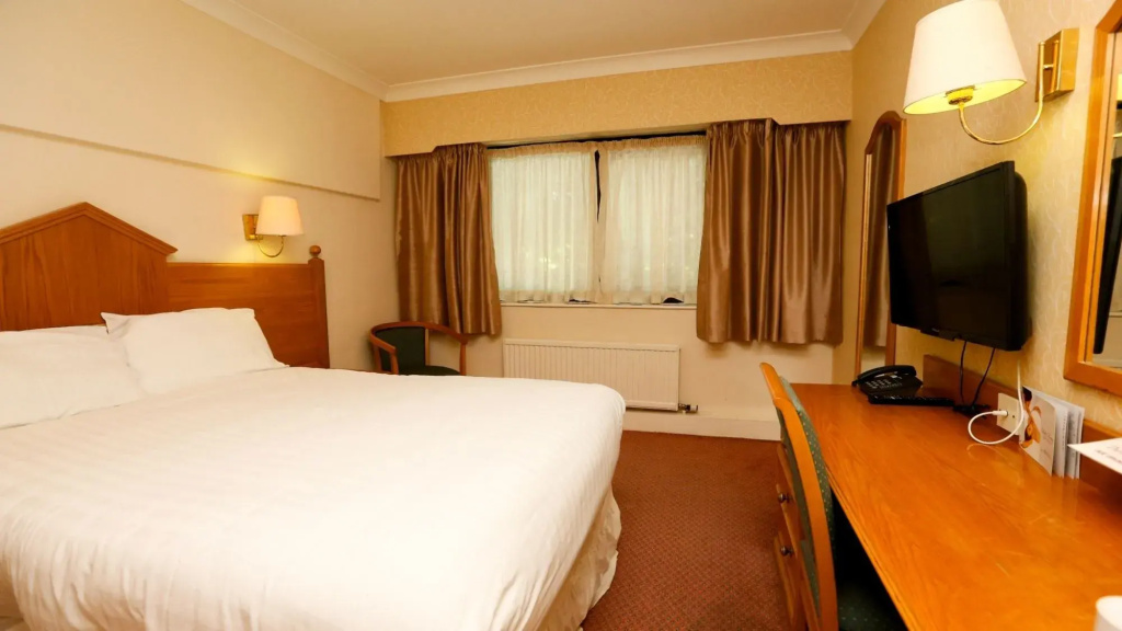 Fairways Lodge & Leisure Club