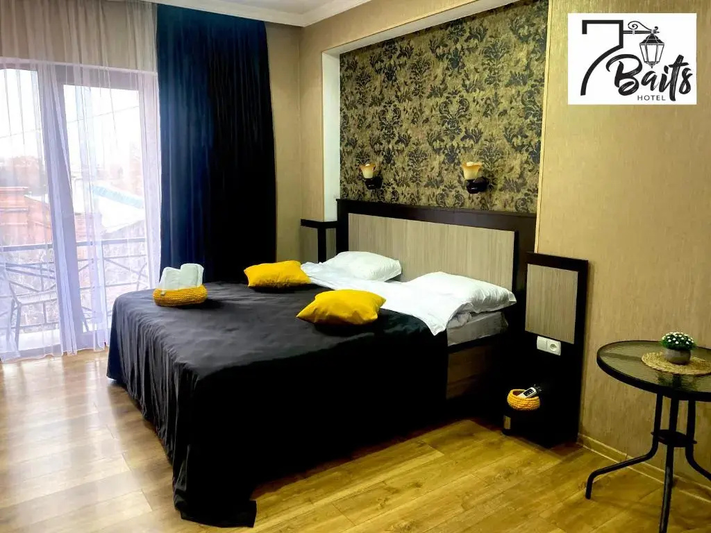 Standard Double room with balcony (full double bed)