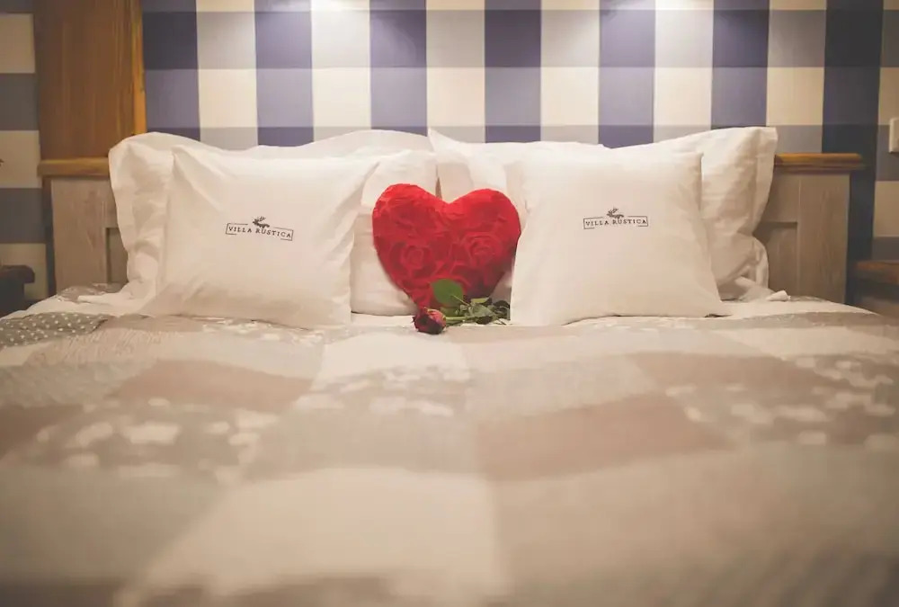 雙人公寓，花園景觀，配有雙人床