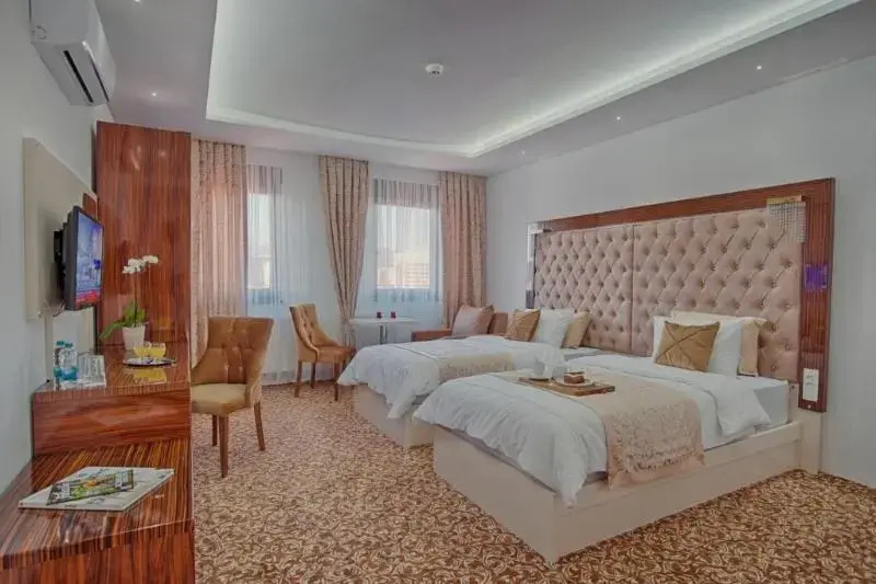 2 Bedrooms Standard Family room