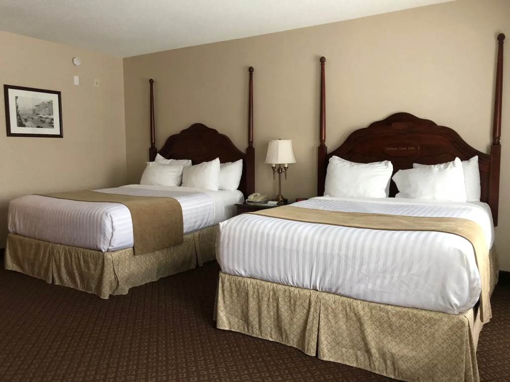Château Saint John Hotel & Suites by null