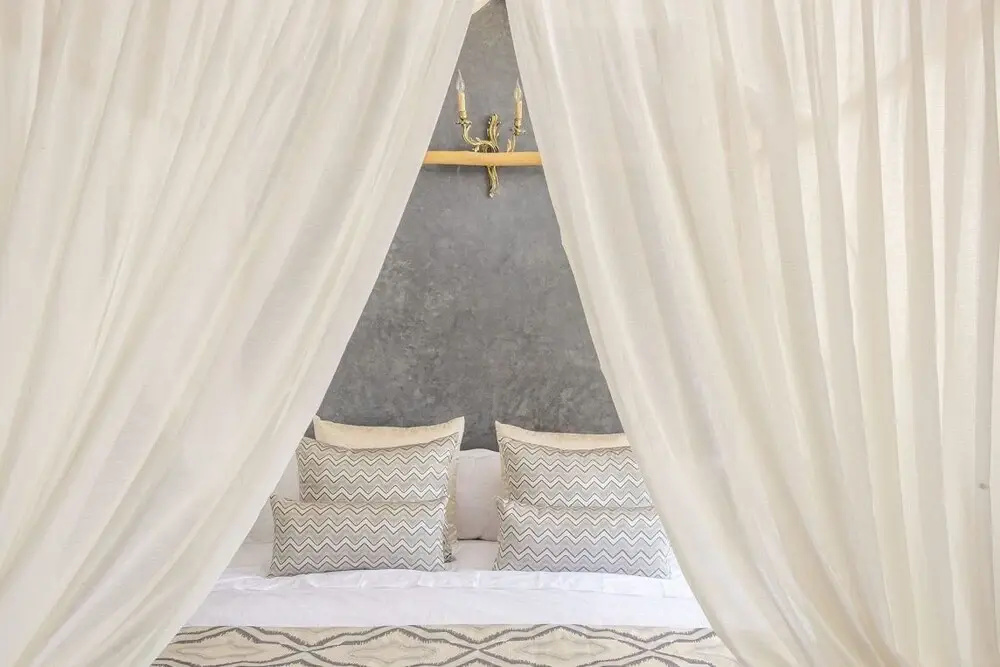 Suite with pool view