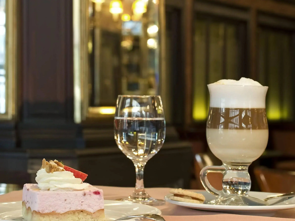 Danubius Hotel Astoria City Center - Général