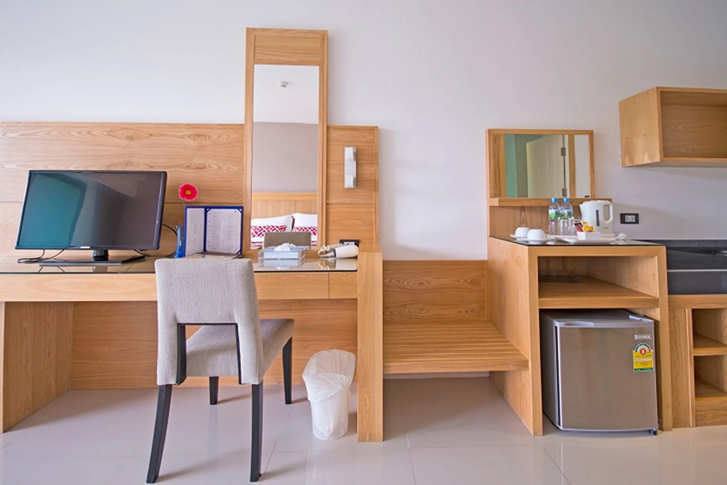 Deluxe Double room (full double bed)