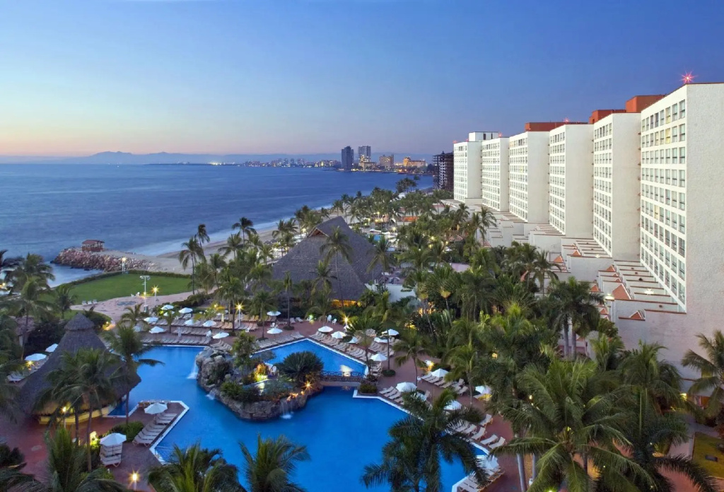 The Club at Sheraton Buganvilias