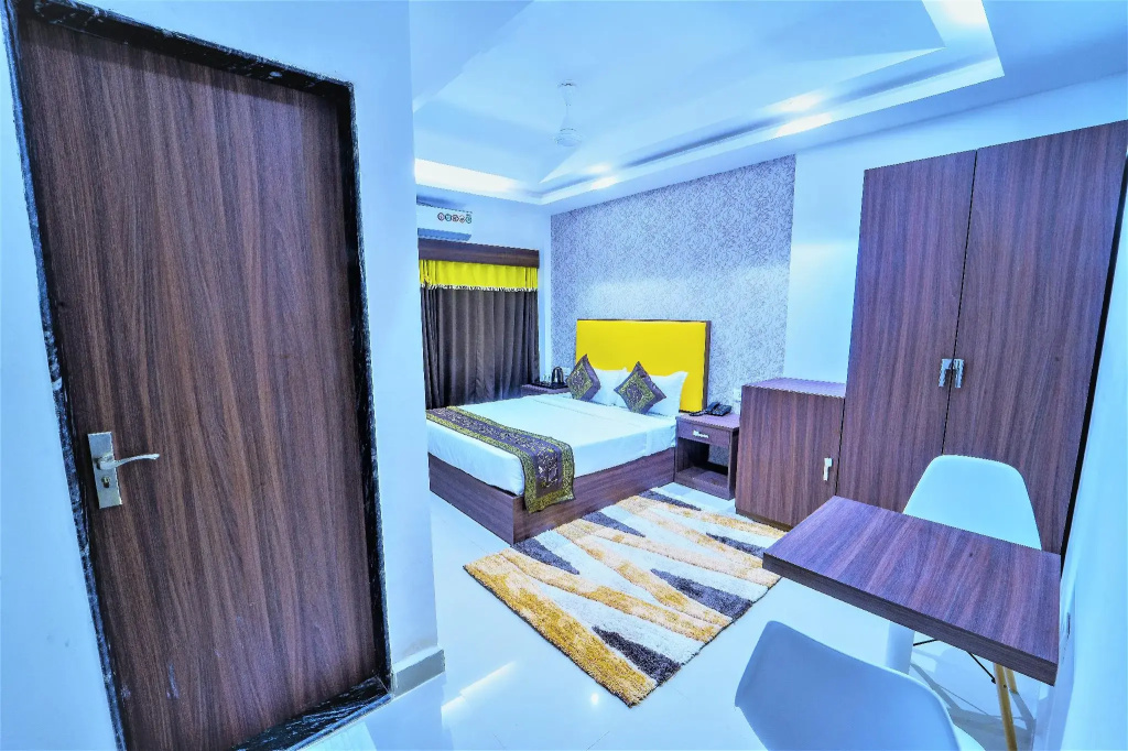 Platinum Suite