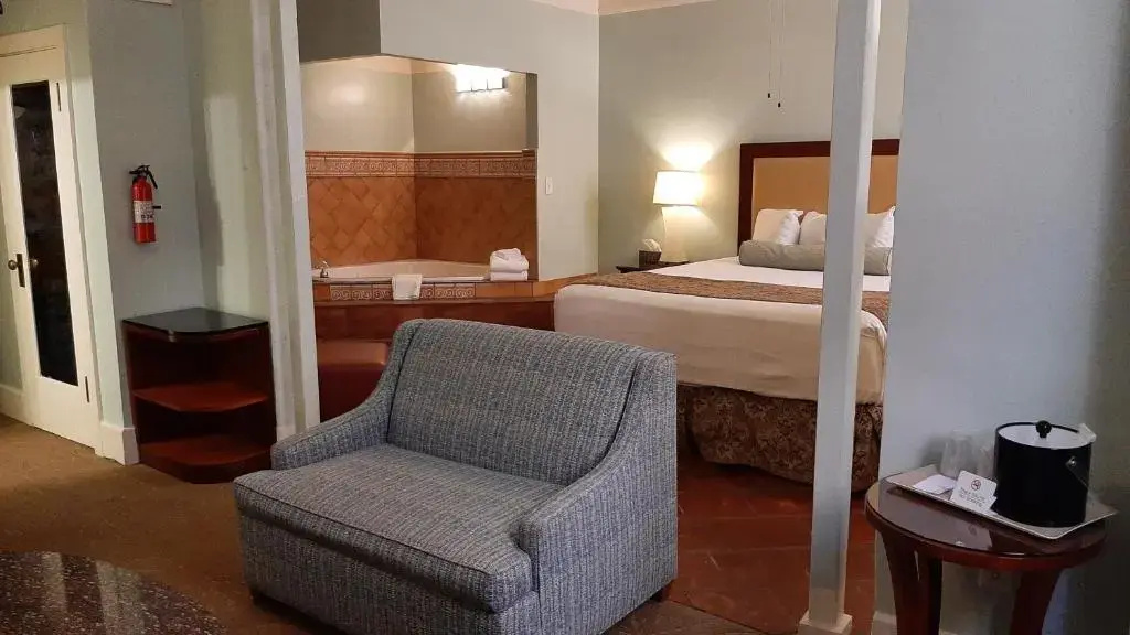 Deluxe Suite