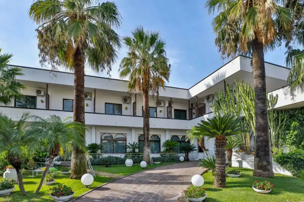 Hotel photo 10