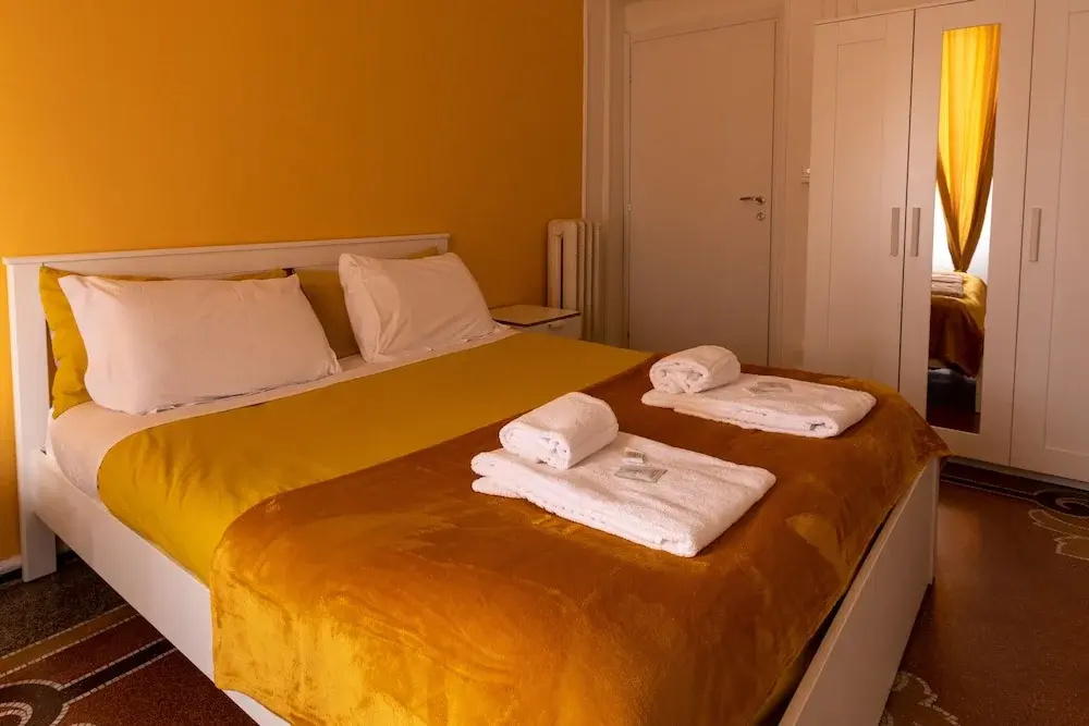 Classic Double room (full double bed)