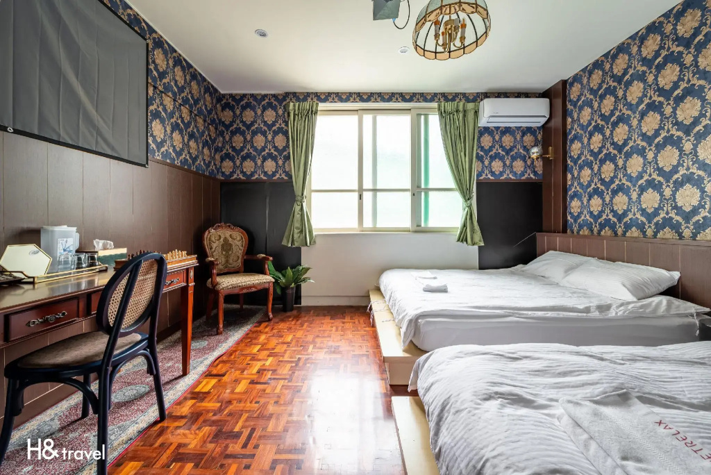Superior Double room (twin beds)