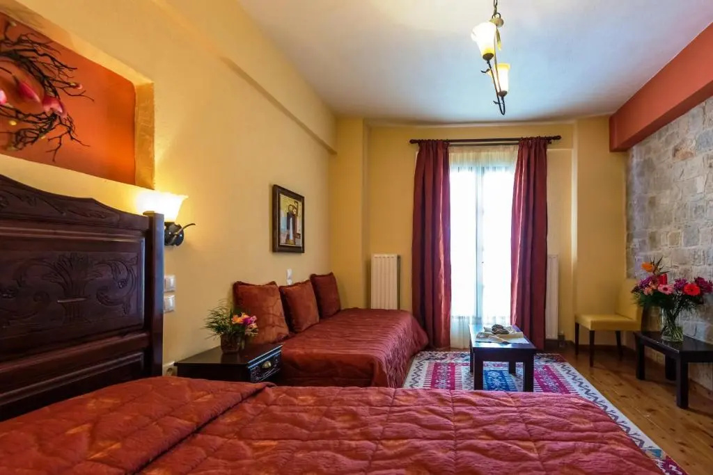 Standard Double room with balcony (full double bed)