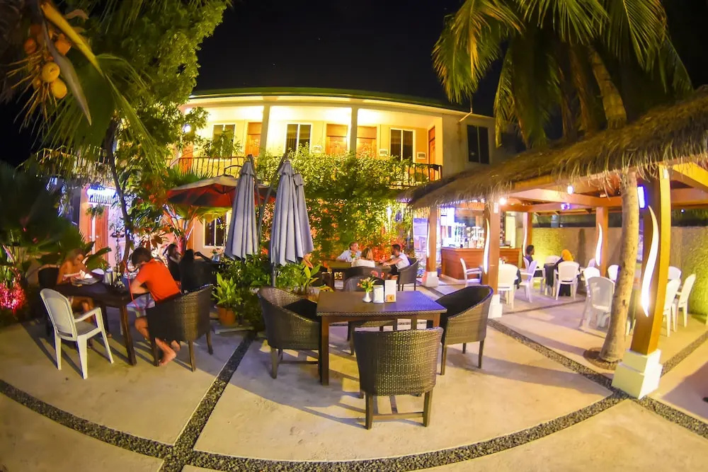Casadana Thulusdhoo - Général