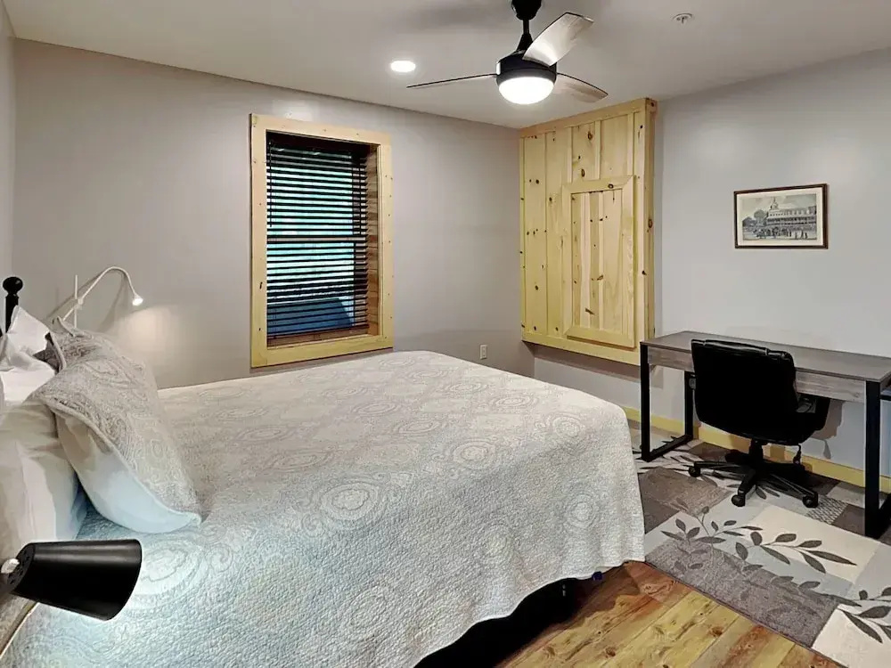 5 Bedrooms Cottage with balcony