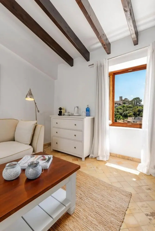Suite with balcony