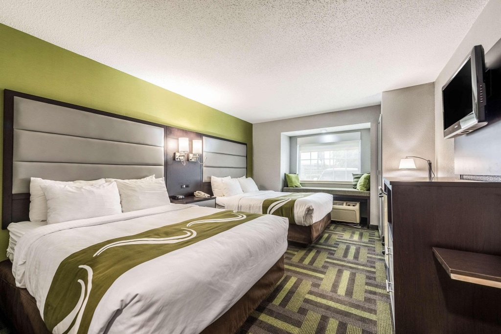 Quality Inn Grove City - Columbus South — 4