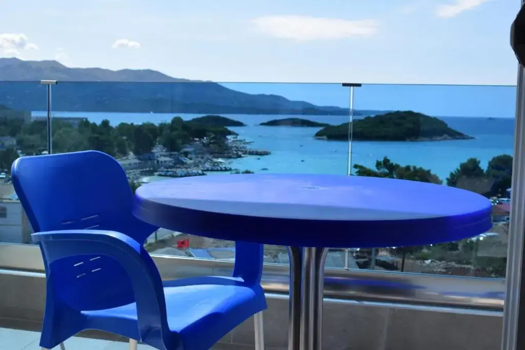 Standard Quadruple room with sea view