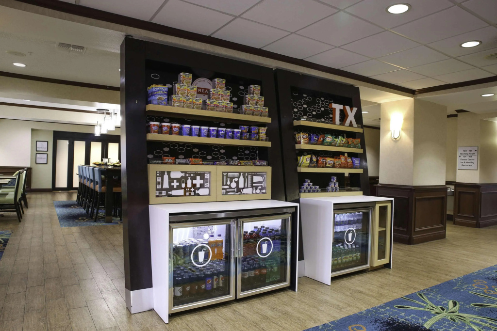 Lobby & Reception