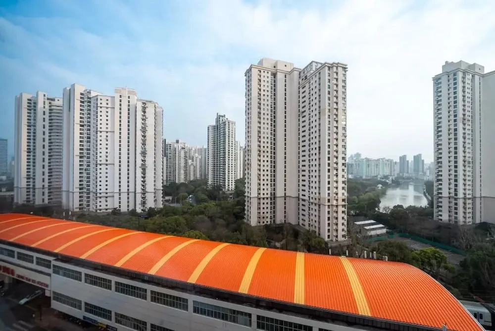 Shanghai Hills & Wanye Prime Stay