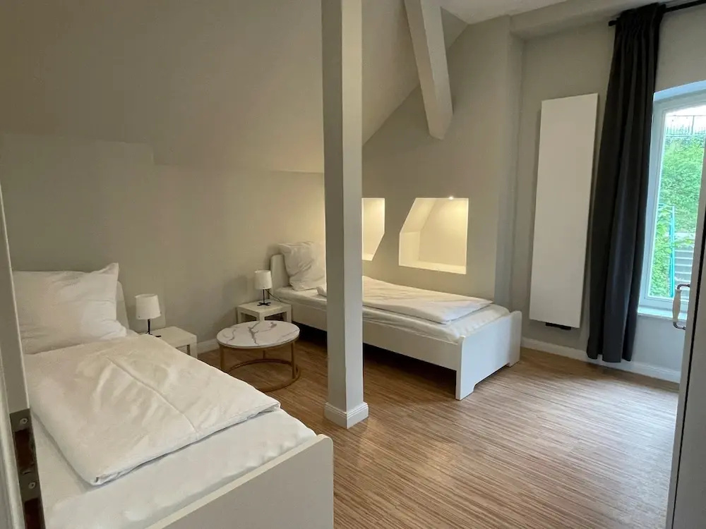 Economy room