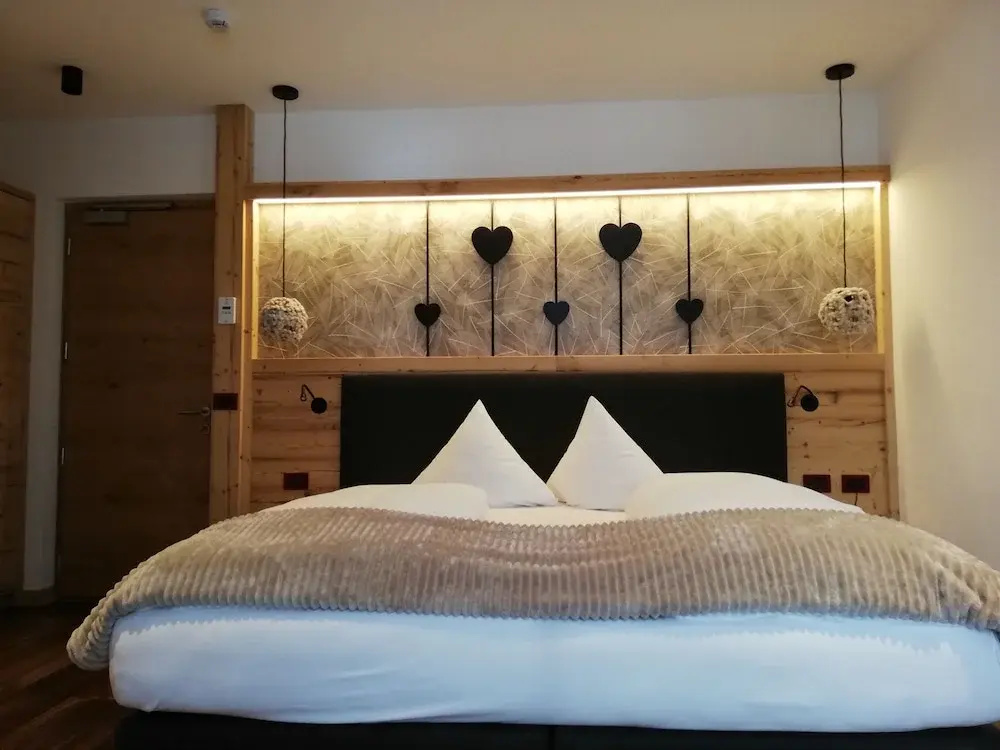 Standard Double room with garden view (full double bed)