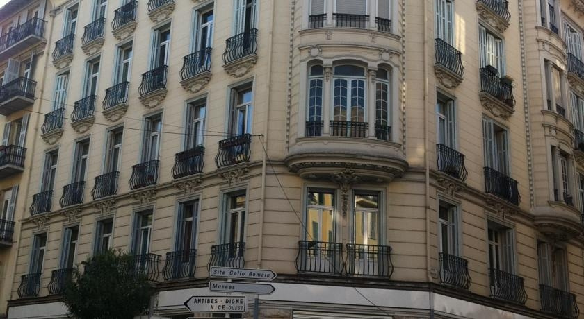 Hotel photo 1