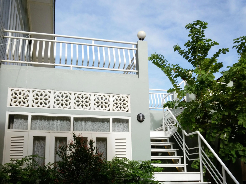 Lada House