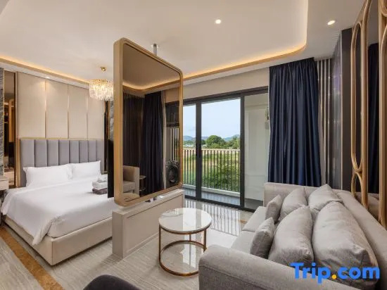 Suite Riva with Gym, Coworking & Pool Access