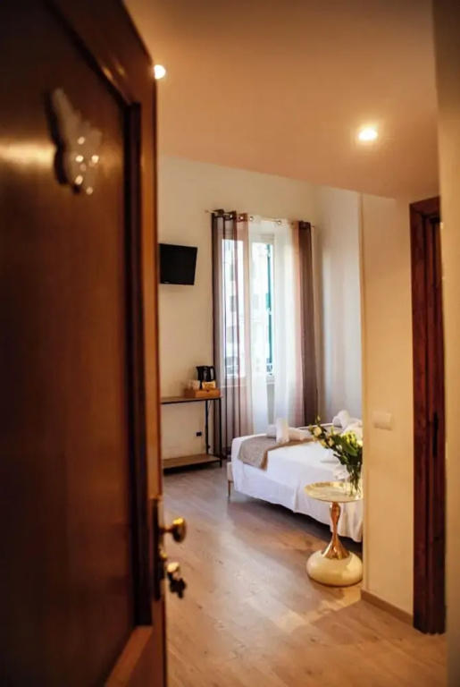 Superior Double room (full double bed)