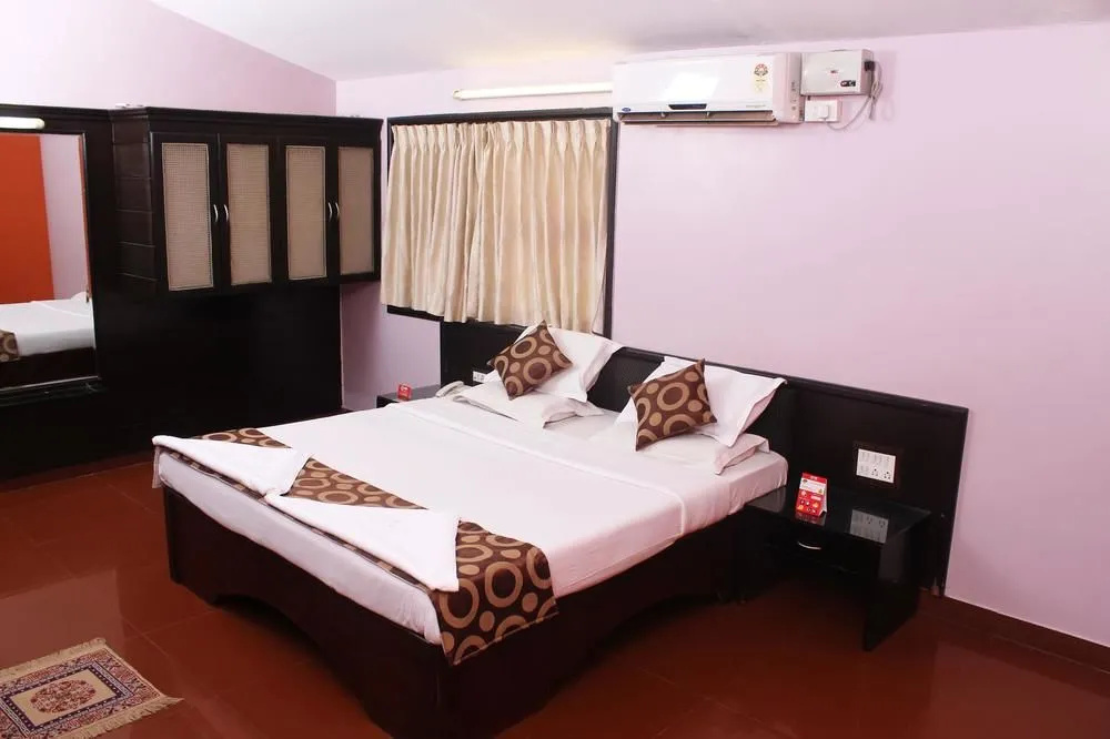 OYO 1916 Hotel Suhashini Palace
