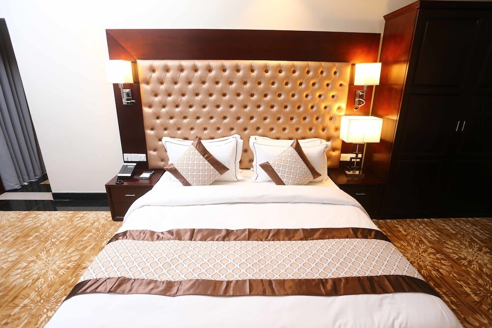 The Grand Mountain Hotel