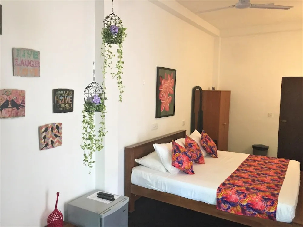 4 Bedrooms Villa