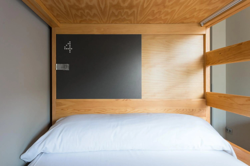 Yeah Barcelona Hostel — 3