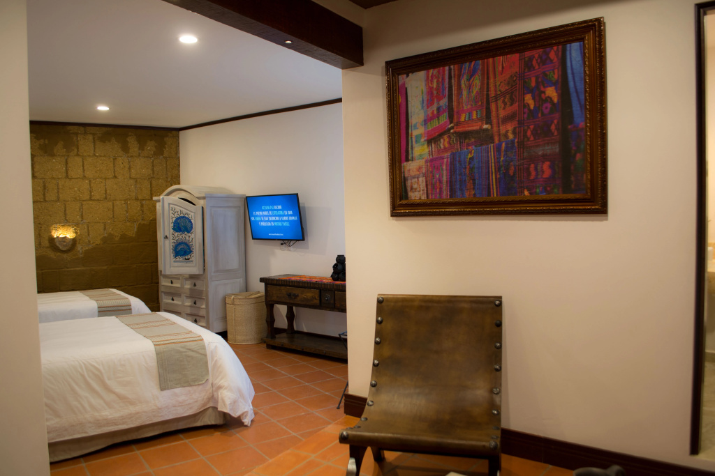 Casa de Adobe Gallery & Luxury Boutique — 4