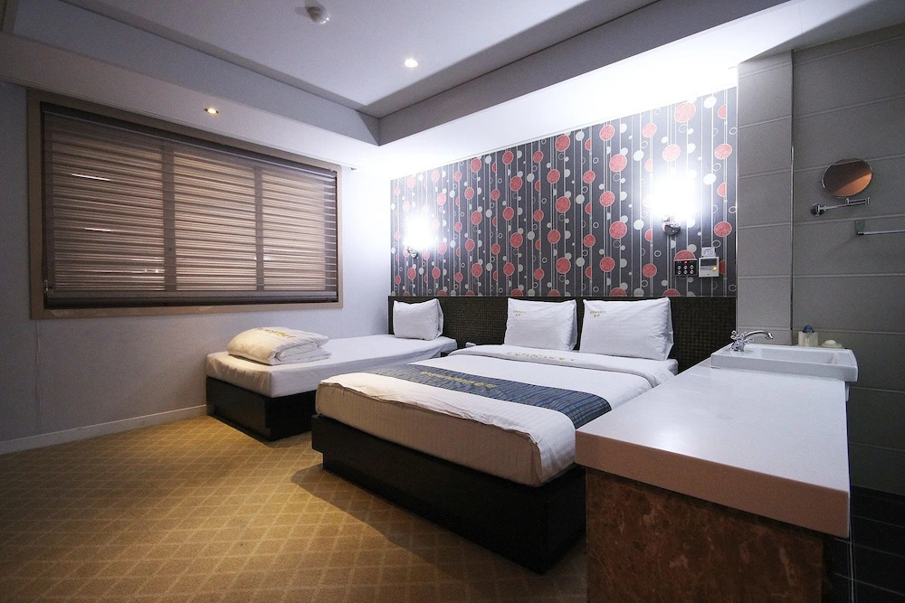 Standard Double room (twin beds)