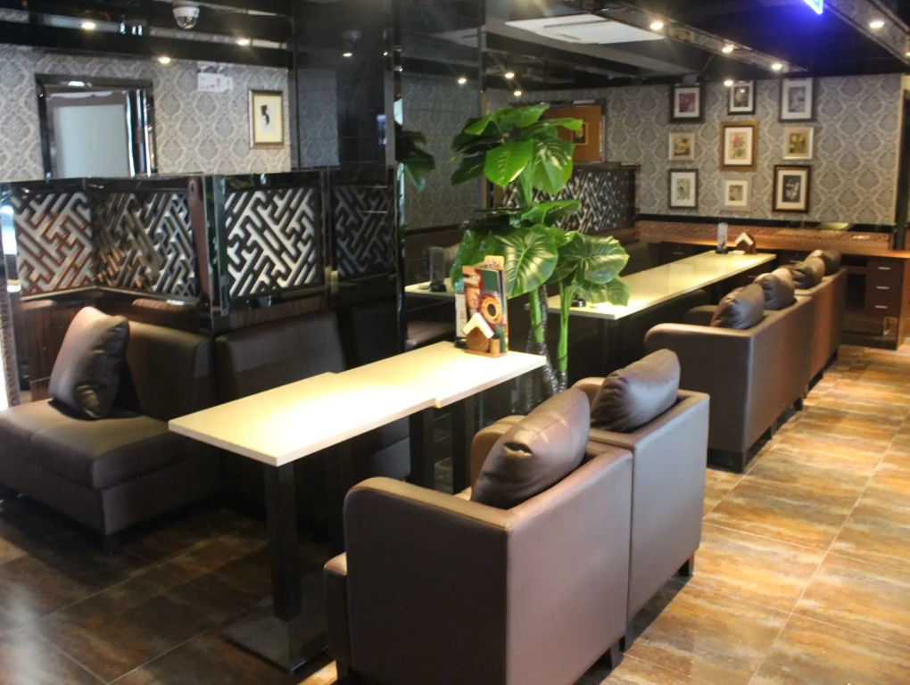 Food & Beverage
