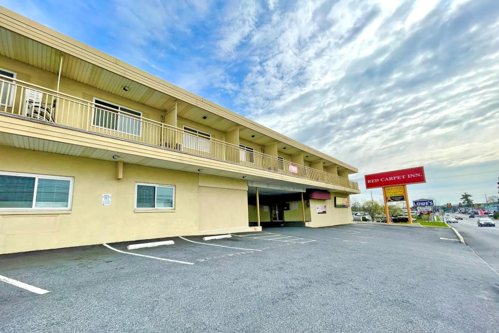 Red Carpet Inn