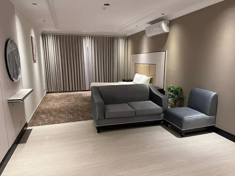 Студия Comfort в Danar Hotel Apartments 2